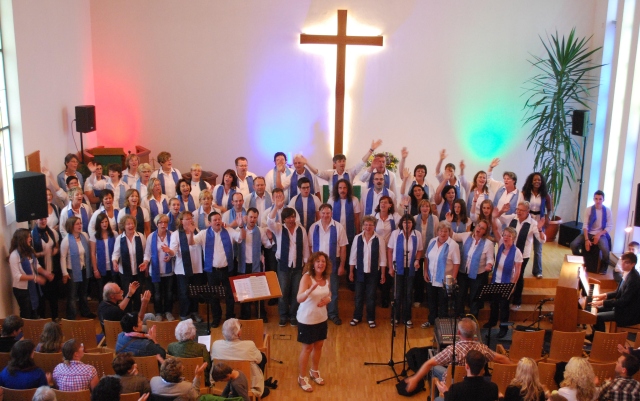 Gospelkonzert der Hunsrck Gospel Family in Emmelshausen unter der Leitung von Heike Engelhorn